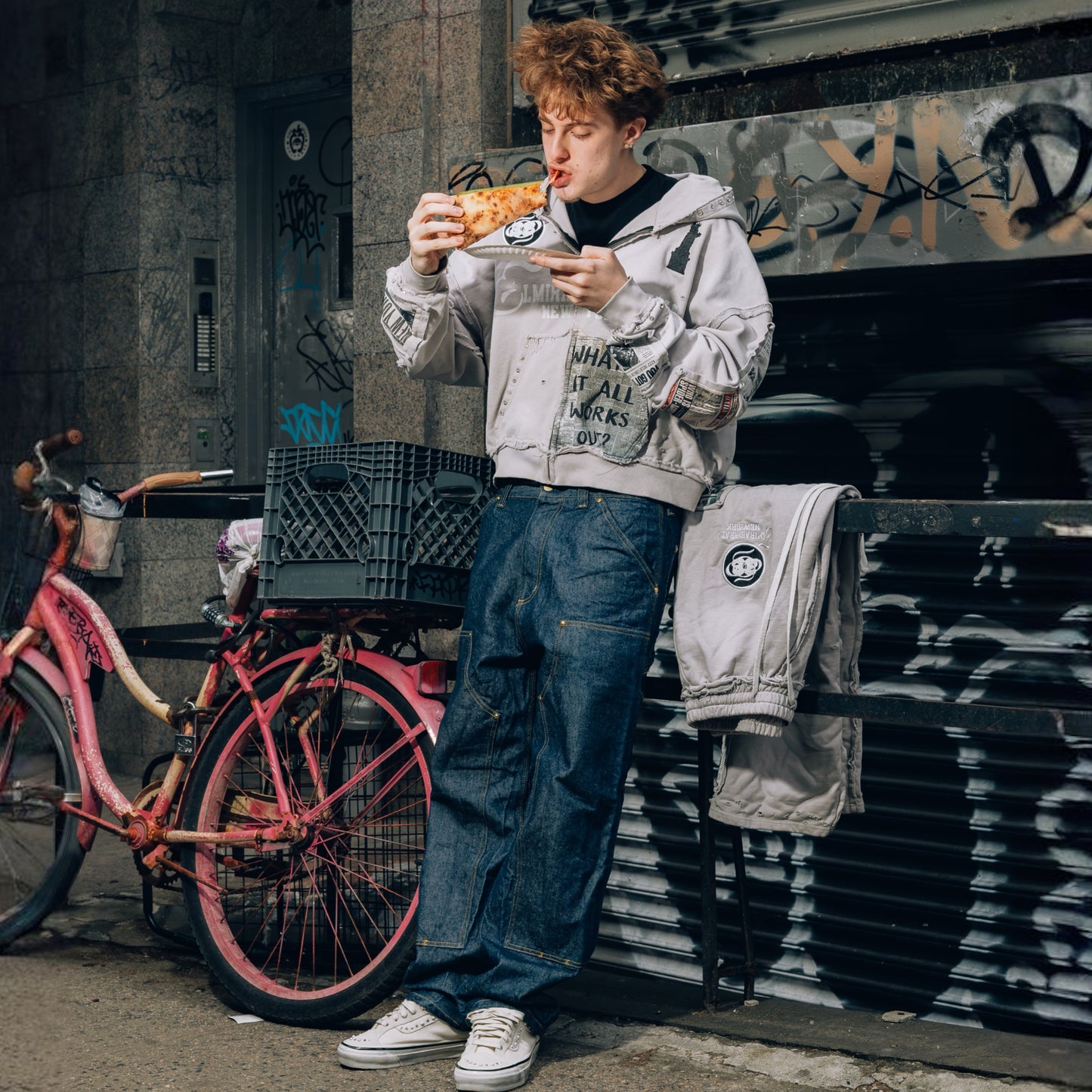 "MANIFESTO" ZIP-UP